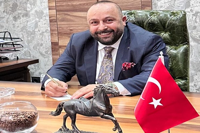 BATEYİ AŞİRETİ’NDE YENİ REİS: EJDER NAİM KAZANDIOĞLU