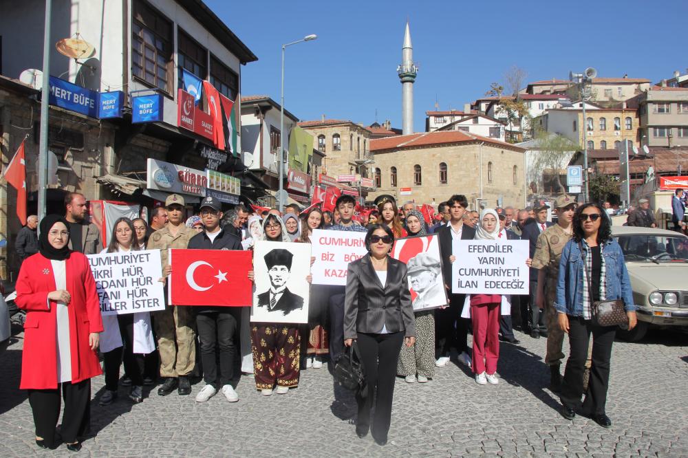 BEYPAZARI, CUMHURİYET’İN 101. YILINI ÇEŞİTLİ ETKİNLİKLERLE KUTLUYOR