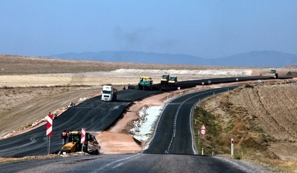 Beypazarı 43. Şube Şefliği, D140 Karayolunda Yeni Yol Kesimini Açıyor