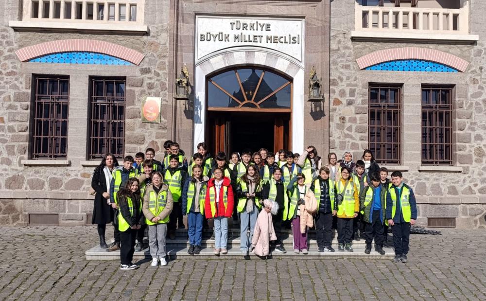 Beypazarı Aile Yaşam Merkezi’nden Öğrencilere Tarihi Gezi