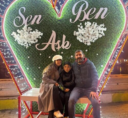 GELİBOLU’DA SEVGİLİLER GÜNÜ’NE ÖZEL HATIRA PANOLARI BÜYÜK İLGİ GÖRDÜ