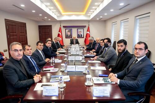 ADANA SOSYAL DÖNÜŞÜM PROGRAMI DEĞERLENDİRME TOPLANTISI YAPILDI