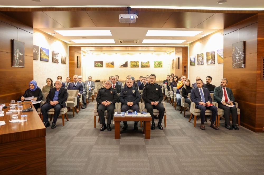 RİZE’DE AİLE POLİTİKALARI MASAYA YATIRILDI: 2024-2028 EYLEM PLANI