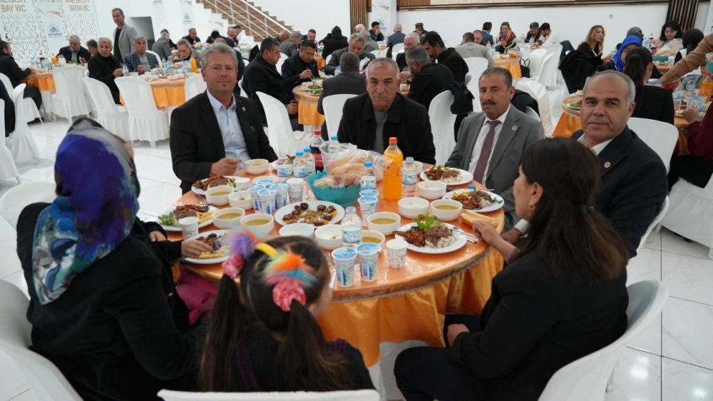 ADIYAMAN’DA ‘BİRLİK İFTARI’ BULUŞMASI: BAŞKAN TUTDERE’DEN BİRLİK MESAJI