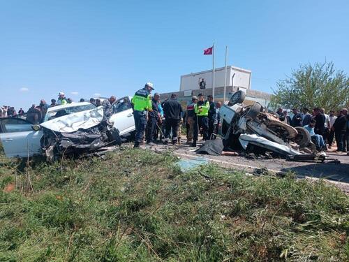 Şanlıurfa Eyyübiye’de Feci Kaza: 3 Kişi Hayatını Kaybetti