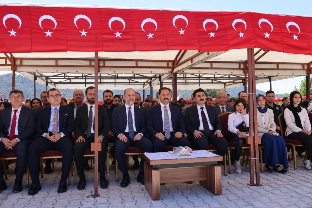 HATAY BÜYÜKŞEHİR BELEDİYESİ'NDEN YAYLADAĞI'NA EĞİTİM DESTEĞİ: ALİ MUKADDER BİLGİLİ ORTAOKULU AÇILDI