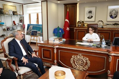 RİZE VALİSİ, 23 NİSAN'DA MAKAMINI ELİF İCLAL KAZDAL’A BIRAKTI