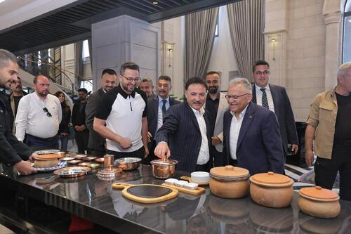 VALİ ÇİÇEK'TEN BAŞKAN BÜYÜKKILIÇ'A MUTFAK SANATLARI MERKEZİ TEŞEKKÜRÜ: 