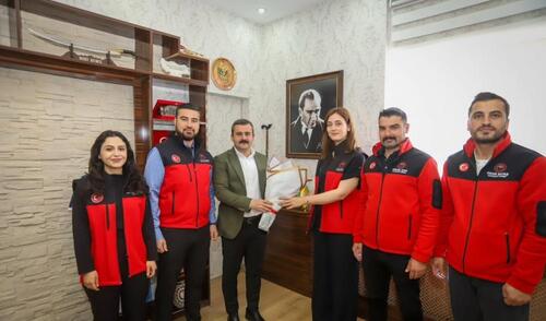 ÇUKURCA’DA VETERİNER HEKİMLER GÜNÜ UNUTULMADI