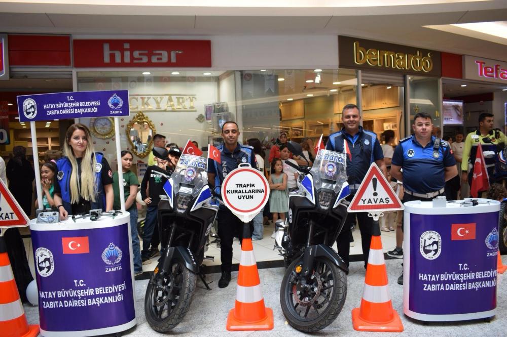 TRAFİK HAFTASI ETKİNLİĞİNDE HBB STANDI İLGİ GÖRDÜ