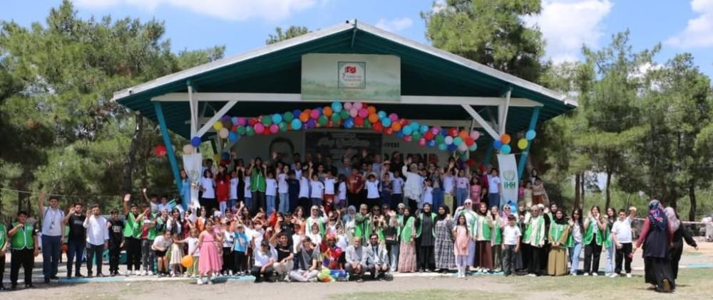 İHH ADANA'DAN YETİM ÇOCUKLARA NEŞE DOLU BİR GÜN: 