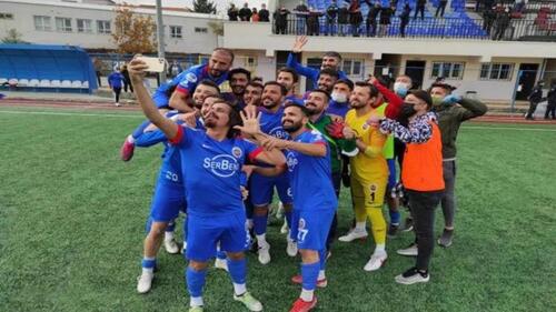 GÖLBAŞI KAYMAKAMI SEYHAN'DAN TAKIMINA DESTEK ZİYARETİ