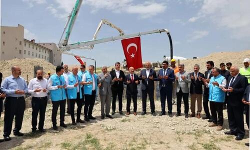 ADIYAMAN’DA YENİ CAMİ VE HAFIZLIK KUR’AN KURSU’NUN TEMELİ ATILDI