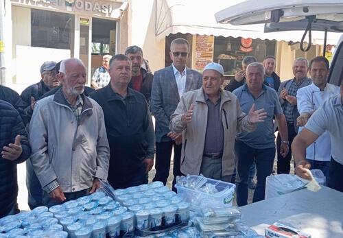 GELİBOLU ZİRAAT ODASI ÇİFTÇİLER GÜNÜNDE PİLAV DAĞITTI