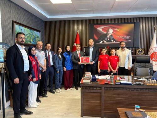 Kahta'da Gençlik Haftası Coşkusu