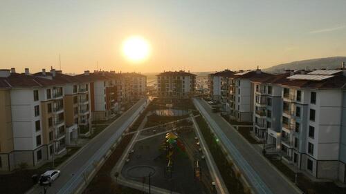 BAKTIKÇA İÇİMİZ AÇILIYOR: ADIYAMAN ÖRENLİ’DE YEŞİL DÖNÜŞÜM TAMAMLANDI