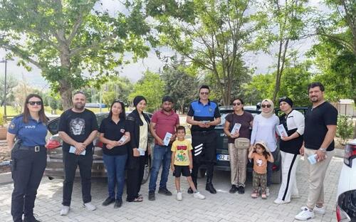 GÖLBAŞI İLÇE EMNİYETİNDEN TABİAT PARKI’NDA VATANDAŞLARA GÜVENLİK EĞİTİMİ