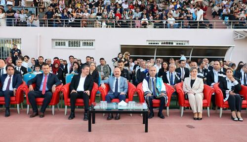 ADIYAMAN ÜNİVERSİTESİ’NDE MEZUNİYET COŞKUSU