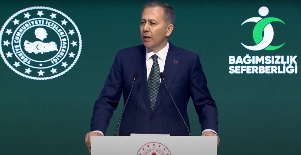 ORGANİZE SUÇ ÇETELERİNE GECE GÜNDÜZ OPERASYON! 200 TON MADDE ELE GEÇİRİLDİ