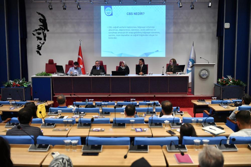 KAYSERİ BÜYÜKŞEHİR’DE AKILLI ŞEHİRCİLİK VE AFET İŞLERİNE YÖNELİK İKİ ÖNEMLİ EĞİTİM